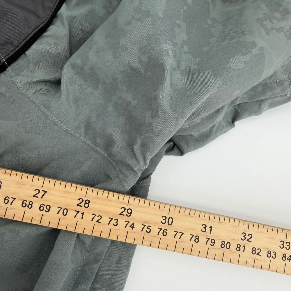 US Army IPFU Jacket Mens Medium‎ Long Gray Digital Camo Reflective Training Coat